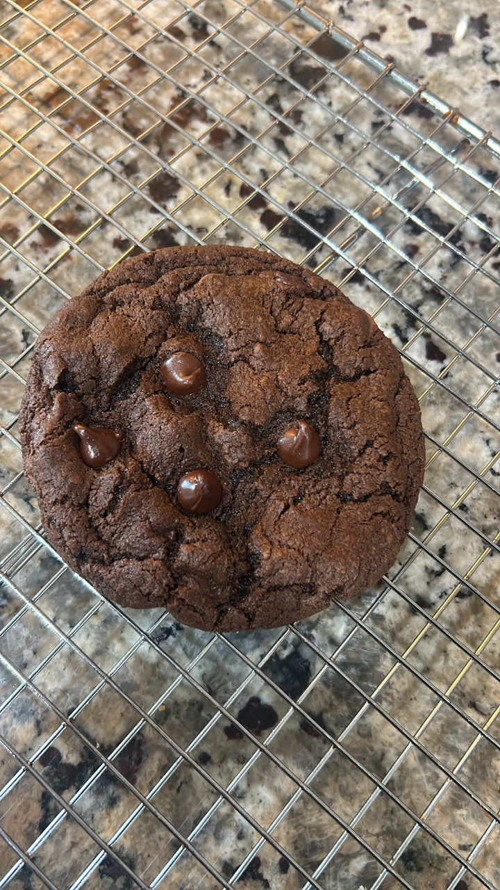 CRAVE COOKIE: Double Trouble Chocolate Chip Cookie