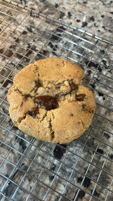 CRAVE COOKIE: The OG Golden Choco Chunk Cookie